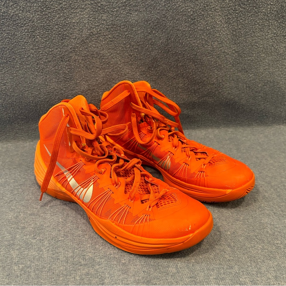 Old Model Mens Nike Basketball Hyperdunk Shoes
